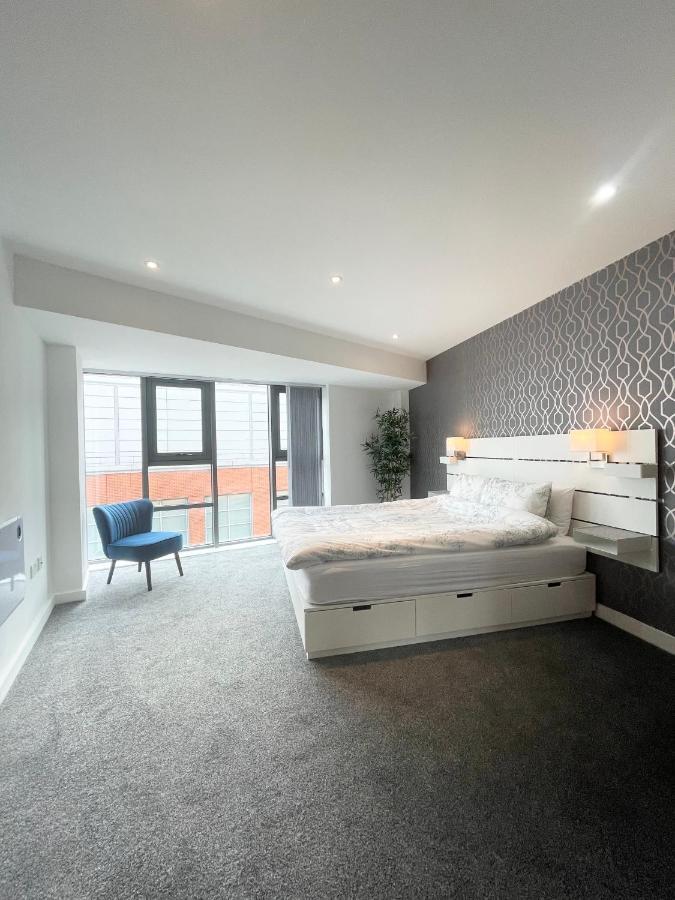 The Works-Fresh 2Bed In Centre, Opposite Arndale. Apartman Manchester Kültér fotó