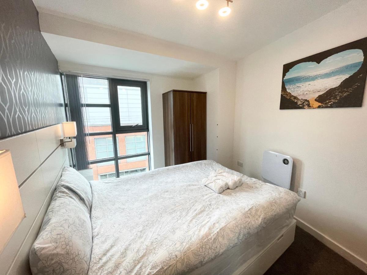 The Works-Fresh 2Bed In Centre, Opposite Arndale. Apartman Manchester Kültér fotó